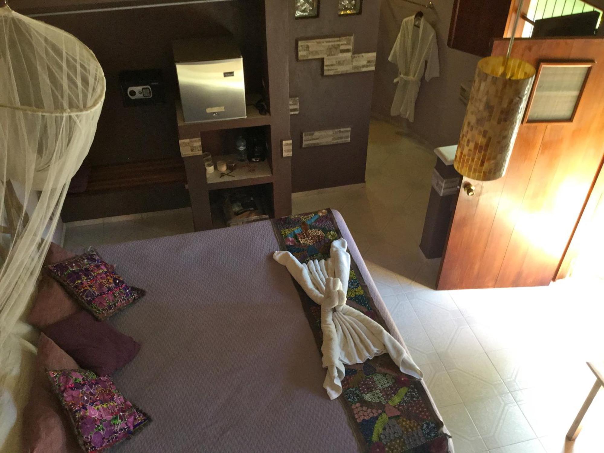 The Pickled Onion B&B And Restaurant Uxmal Santa Elena Room photo