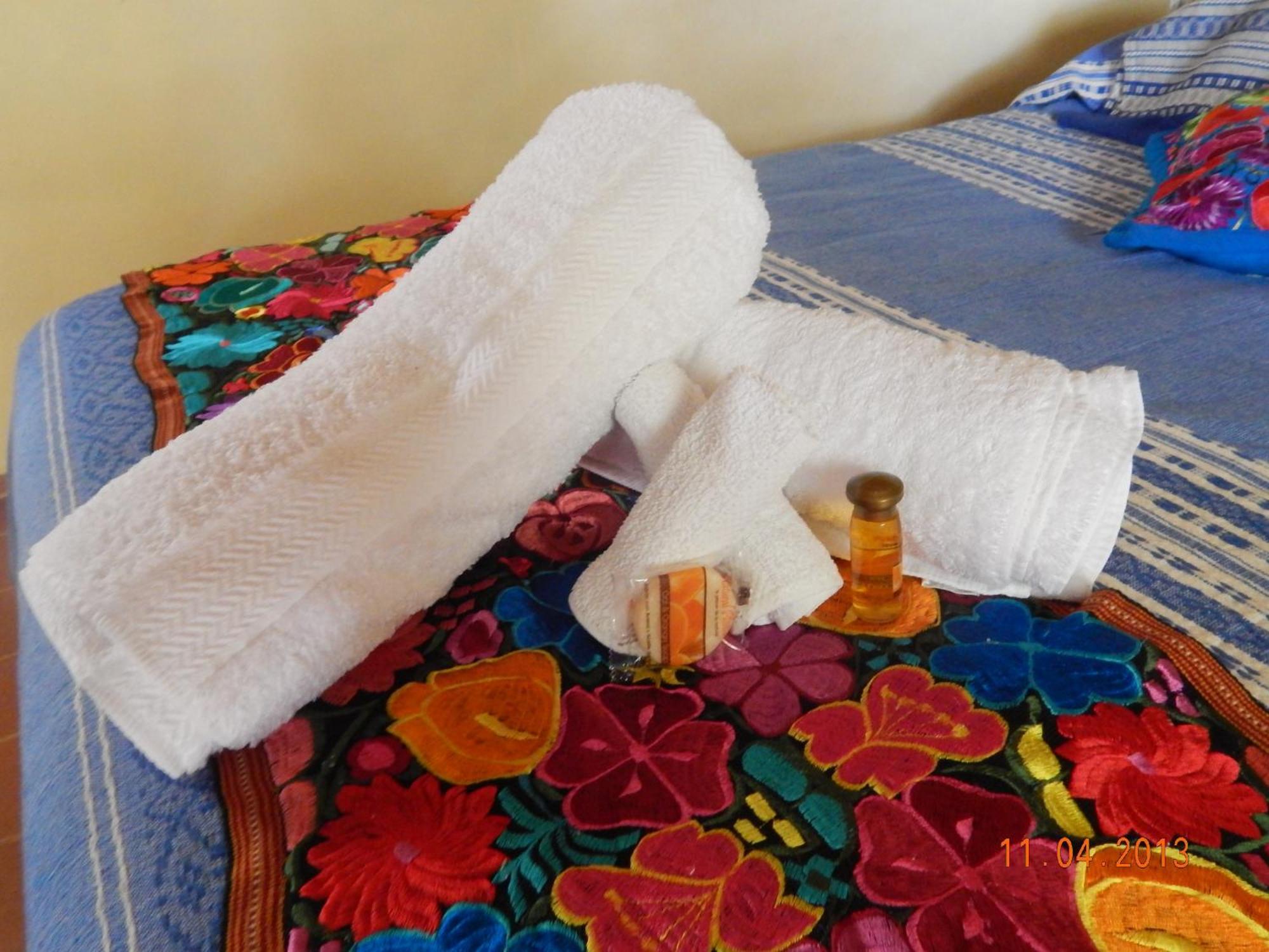 The Pickled Onion B&B And Restaurant Uxmal Santa Elena Room photo