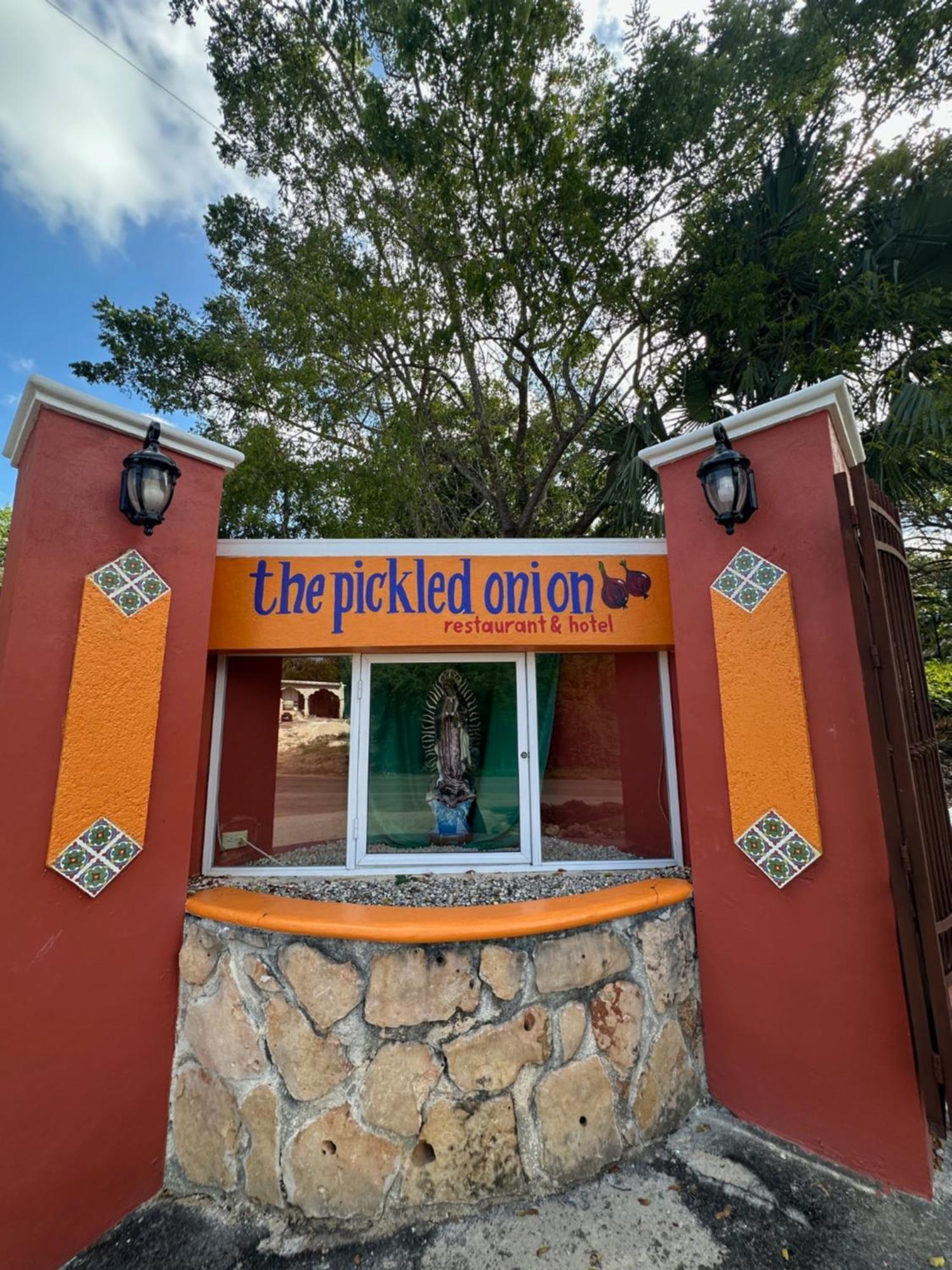 The Pickled Onion B&B And Restaurant Uxmal Santa Elena Exterior photo