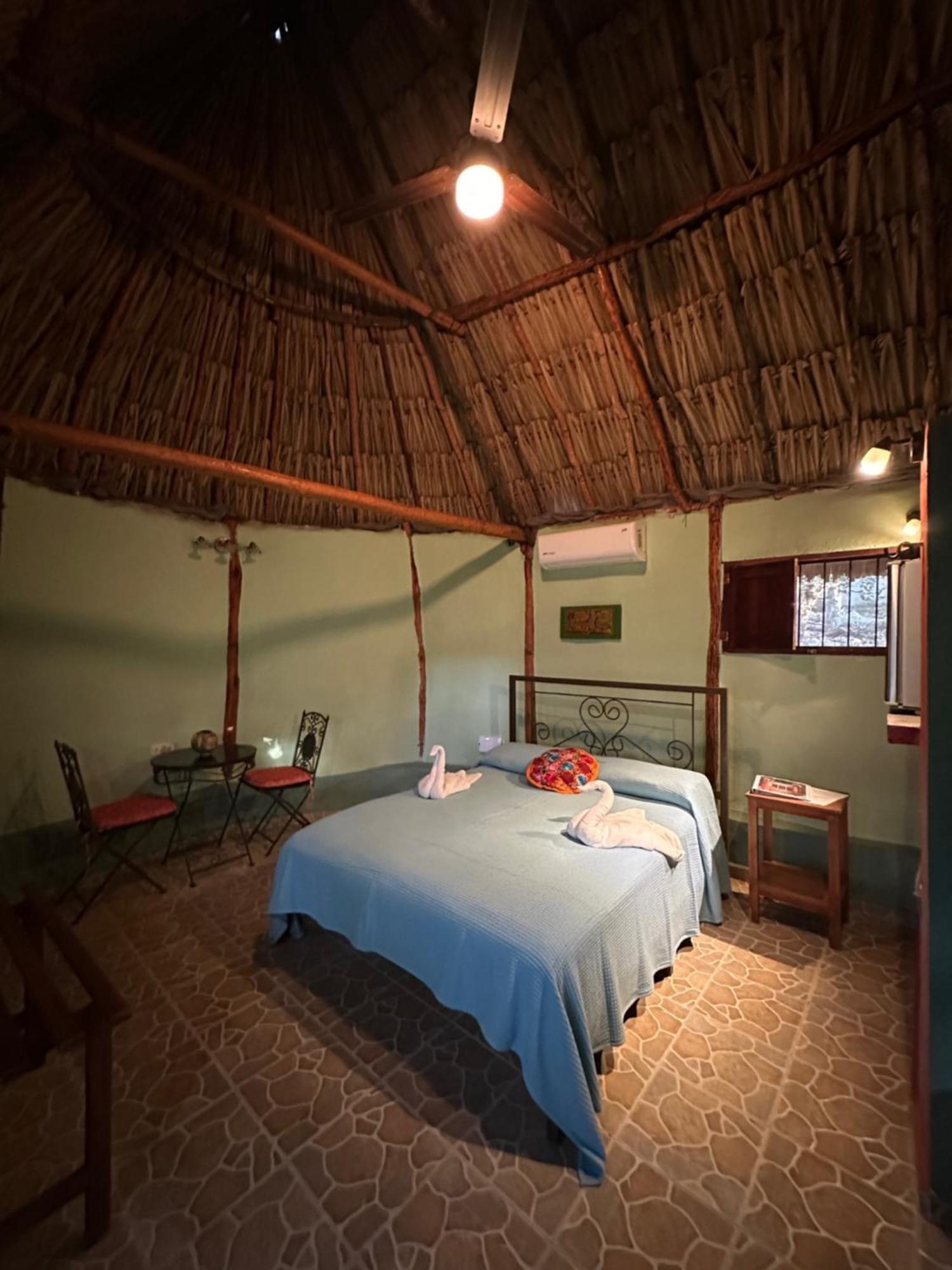 The Pickled Onion B&B And Restaurant Uxmal Santa Elena Exterior photo