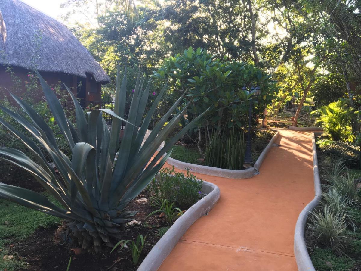 The Pickled Onion B&B And Restaurant Uxmal Santa Elena Exterior photo