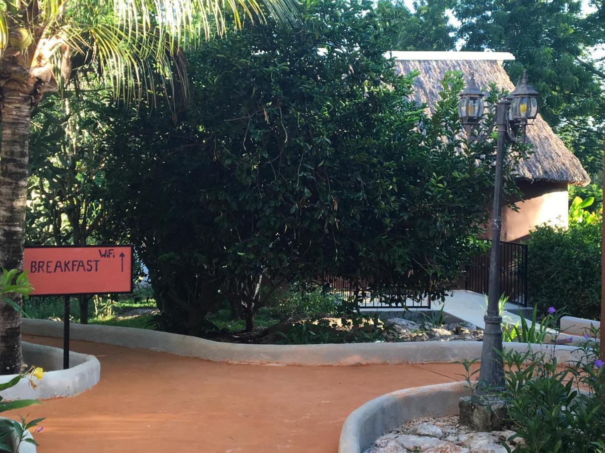The Pickled Onion B&B And Restaurant Uxmal Santa Elena Exterior photo